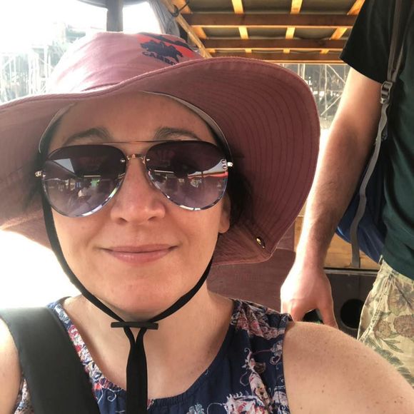 Meet your Posher, Elyse - Picture 1 of 1